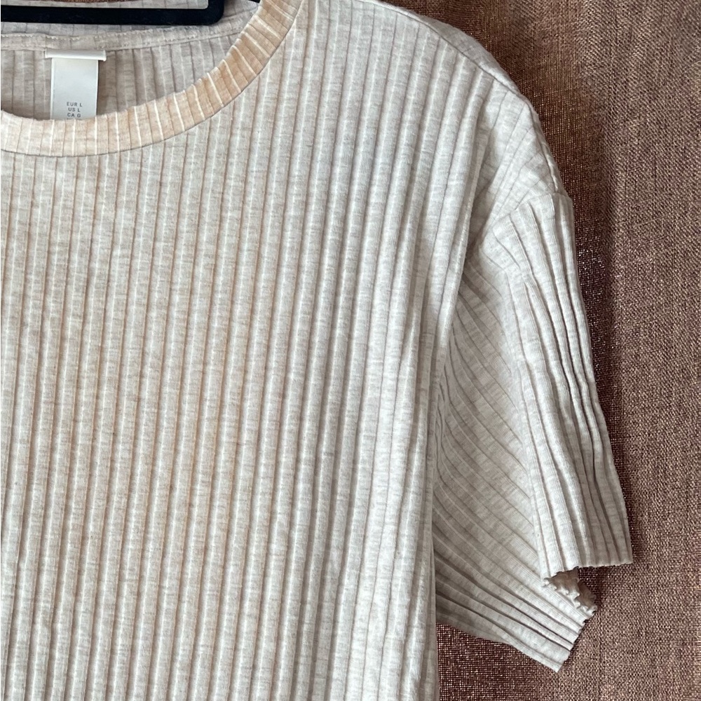 Cropped H&M Top - Picture 2 of 3